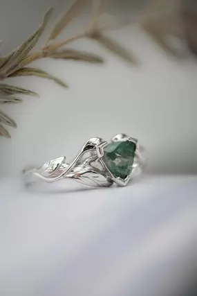 Trillion cut moss agate ring / Clematis